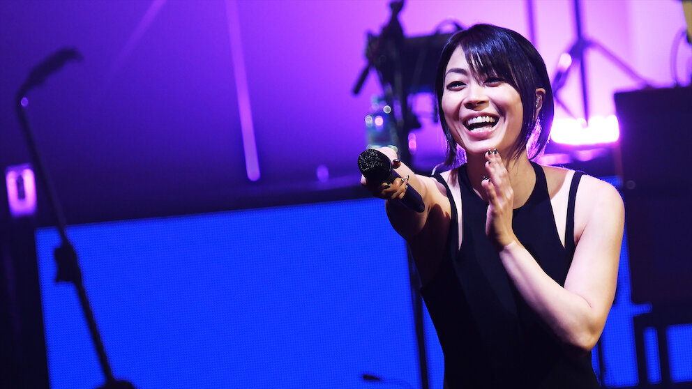 宇多田ヒカル　Laughter in the Dark AAAABRnaLgdKBMebCA9T7zKagxuw_M